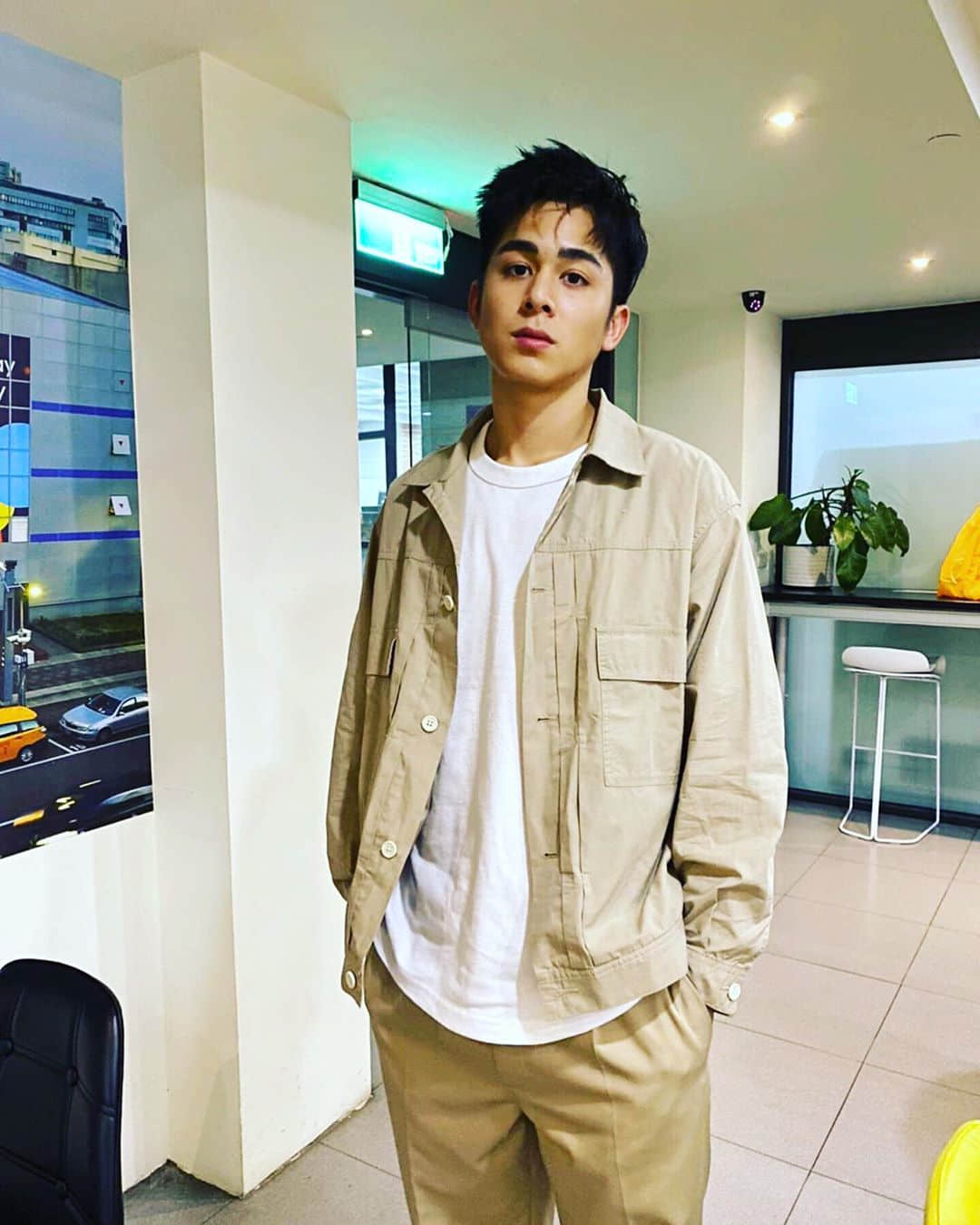 17岁混血鲜肉183公分自带呆萌脸!《2020因为爱你》苏韦华让人好想照顾他!-NICEGAY