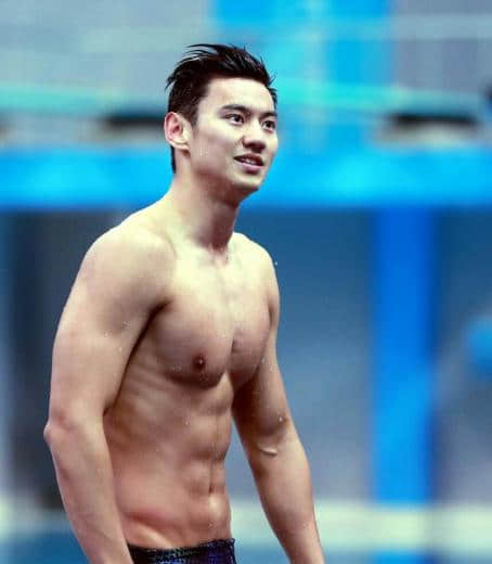 天菜等级的奥运游泳选手宁泽涛宣布退休，留下粉丝心中的一池春水 -11