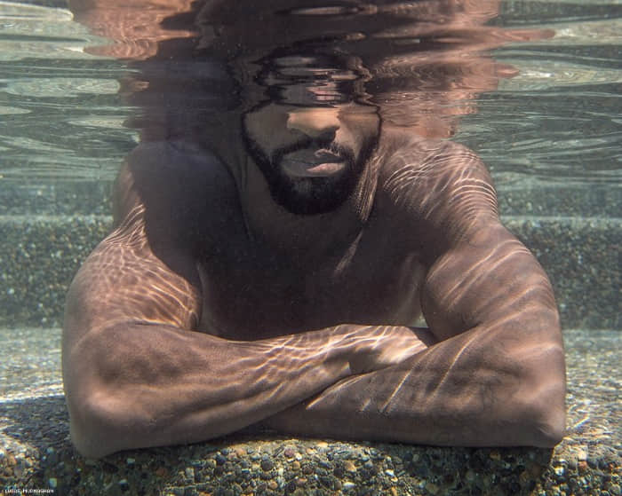 加拿大同志摄影师专拍水下男体，可口男体在水底更显多汁！ -4