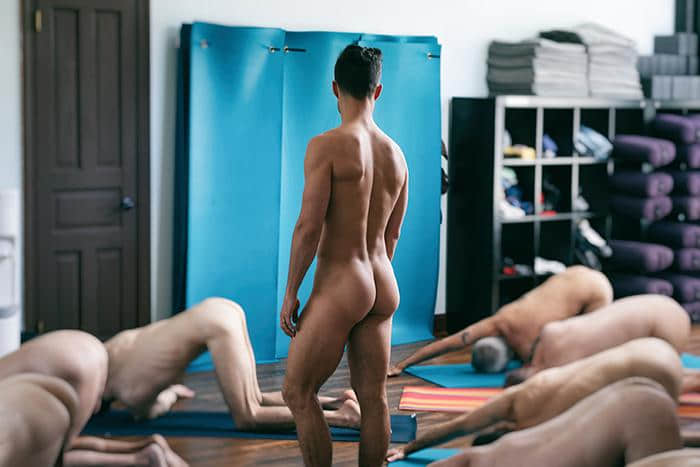 彩虹专访｜来自美国的全男裸体瑜珈－解开束缚！重生吧男体，我还你原形-NICEGAY