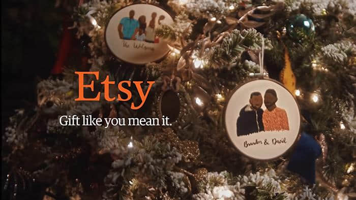 家人温暖欢迎同志新成员 美国网路电商Etsy推出圣诞广告响应多元平权 -1