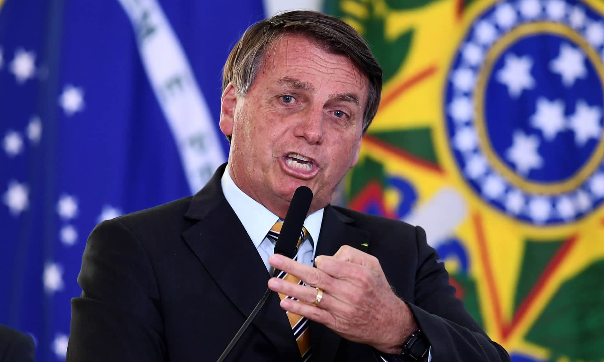 「娘砲」发言惹争议！巴西总统使用同性恋歧视字眼，惨遭舆论猛烈抨击 -2