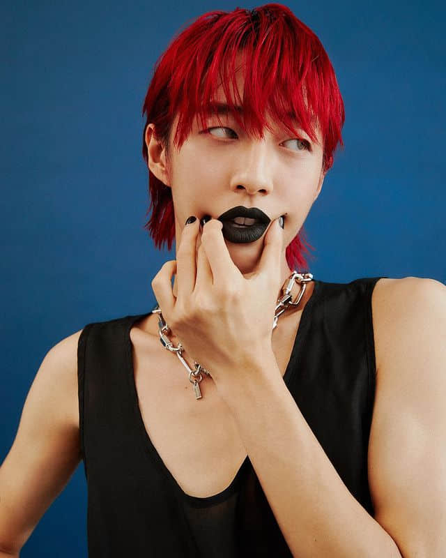 韩国首位出柜男歌手当选最Gay男偶像第10名 发文表示：请正视我的同性恋身份 -4